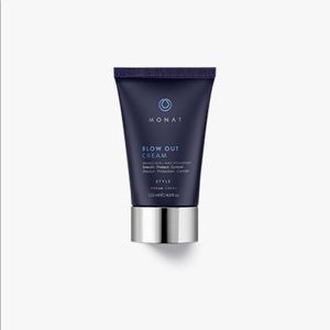 Monat blowout cream